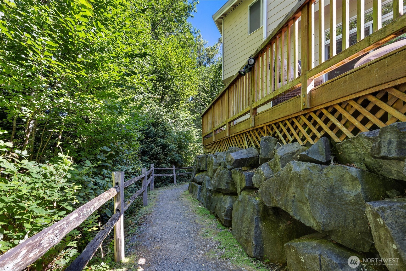 671 Vashon Place Northeast Renton, WA 98059 - Photo 18 of 34 Gallery Image 18
