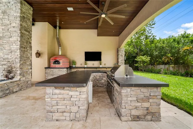 $3,573,900 | 7544 Northwest 47th Drive, Coral Springs, FL 33067