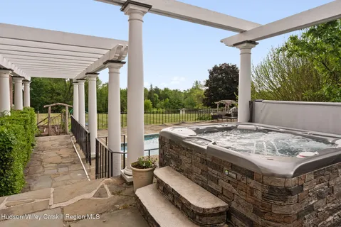 $1,200,000 | 1830 Highway 32, Saugerties, NY 12477