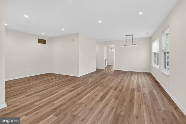 $440,000 | 12 Yarrow Place, Mount Laurel, NJ 08054