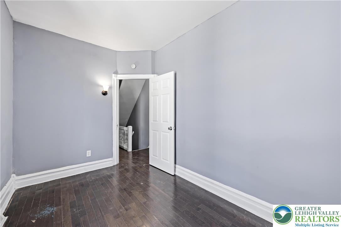 306 Ridge Avenue Allentown, PA 18102 - Photo 14 of 26