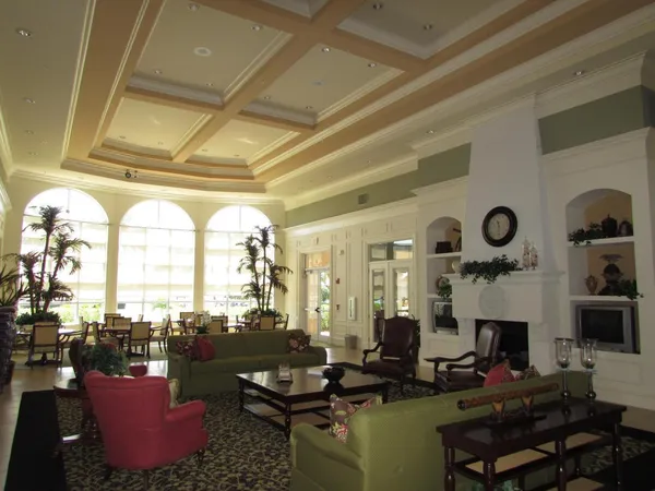 a black and white photo of a living room