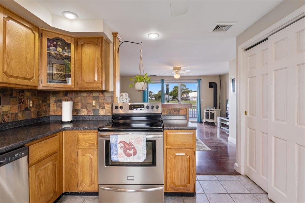 571 Winnacunnet Road, Unit 6 Hampton, NH 03842 - Photo 28 of 30 Gallery Image 28