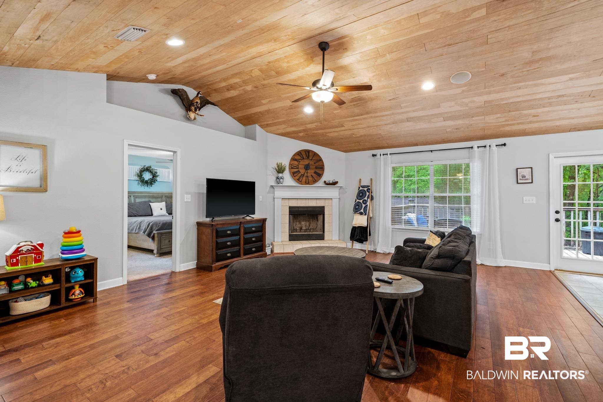 28524 Turkey Branch Drive Daphne, AL 36526 - Photo 8 of 32 Living Room
