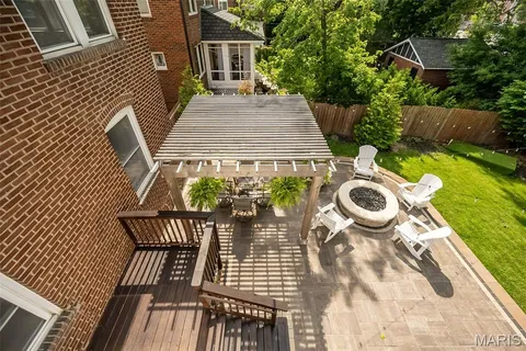 $1,100,000 | 6946 Pershing Avenue, University City, MO 63130