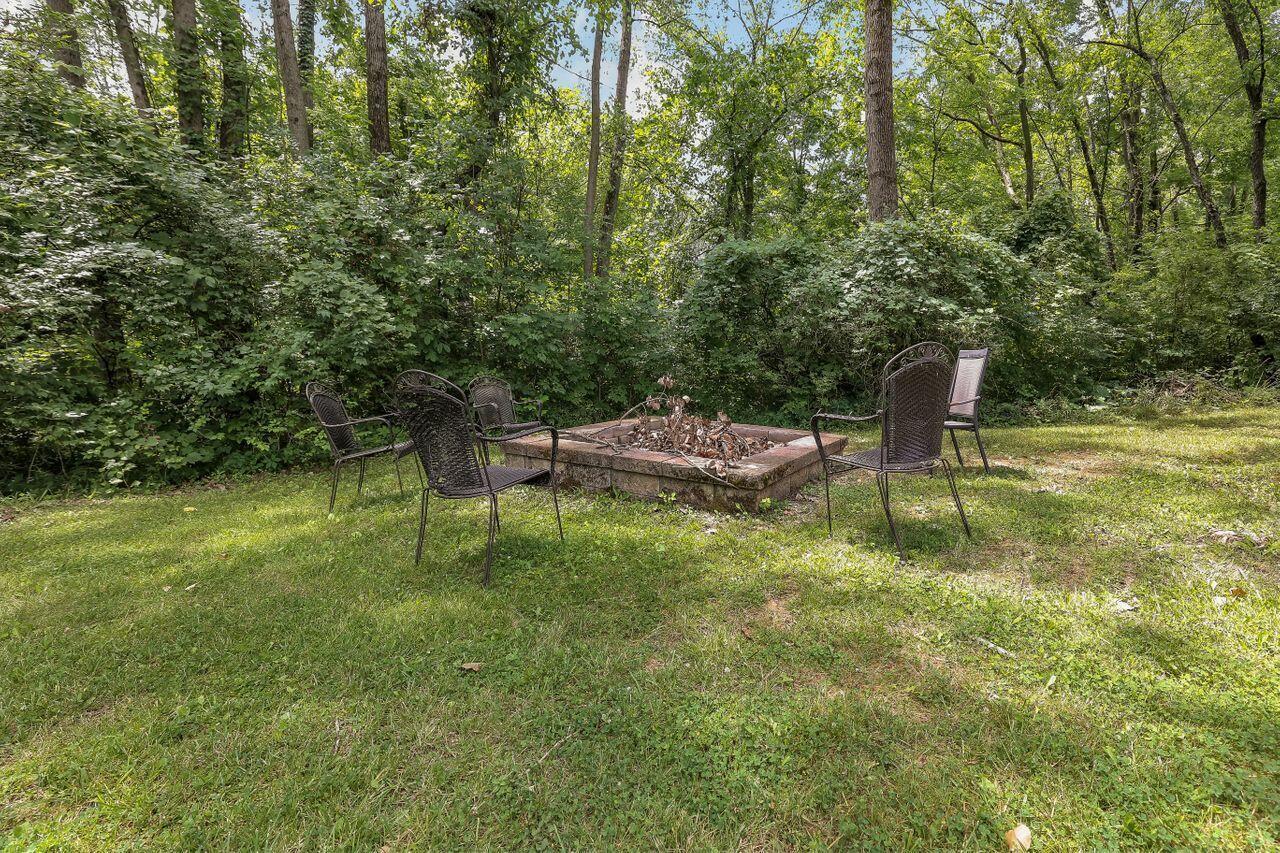 1060 South Watkins Road Alexandria, OH 43001 - Photo 39 of 47 0G7A6912