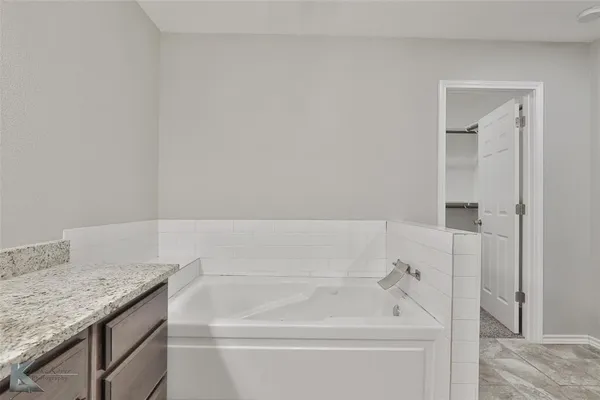 $2,500 | 641 Woodlawn Drive, Abilene, TX 79603
