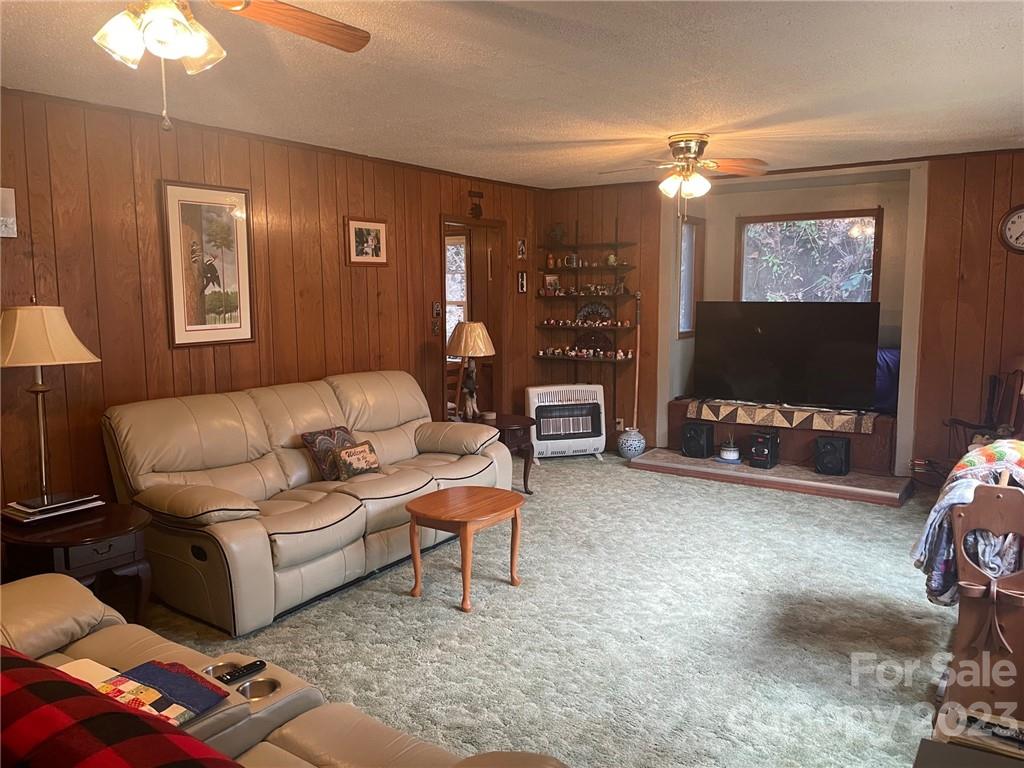 658 Babb Road Rosman, NC 28772 - Photo 10 of 36 Gallery Image 10