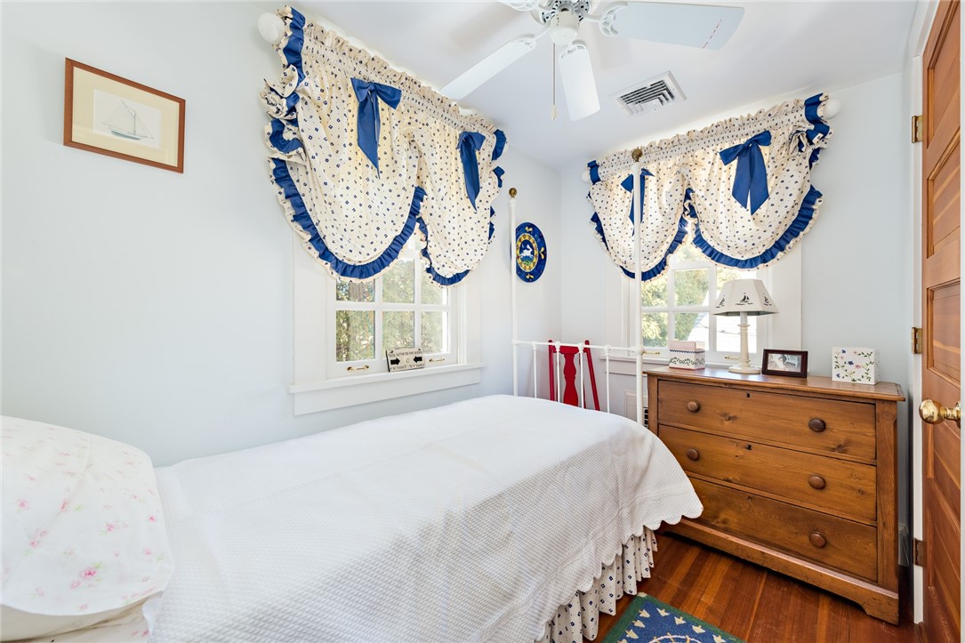 17 East Hills Road Westerly, RI 02891 - Photo 15 of 41