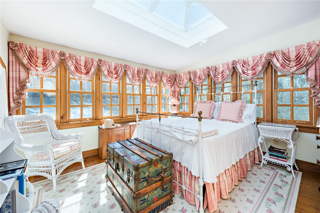 17 East Hills Road Westerly, RI 02891 - Photo 19 of 41