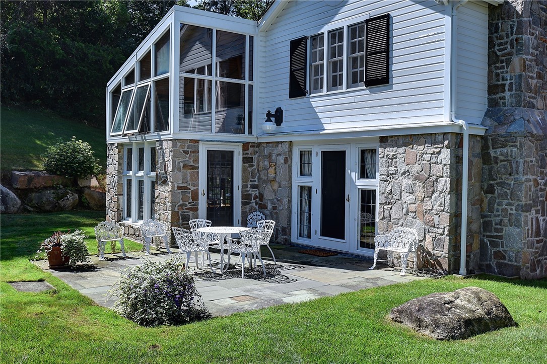 17 East Hills Road Westerly, RI 02891 - Photo 2 of 41