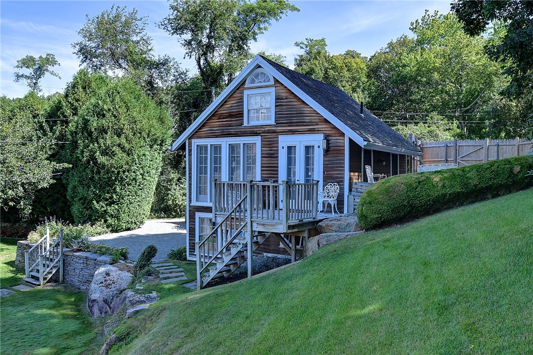 17 East Hills Road Westerly, RI 02891 - Photo 34 of 41