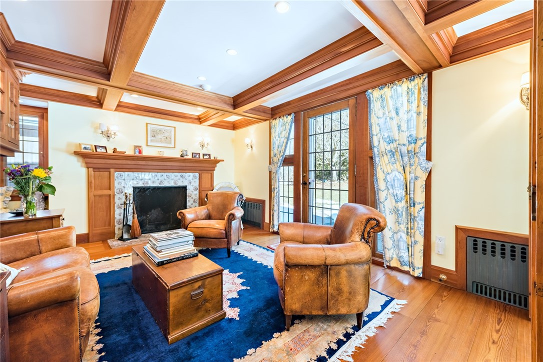 17 East Hills Road Westerly, RI 02891 - Photo 6 of 41