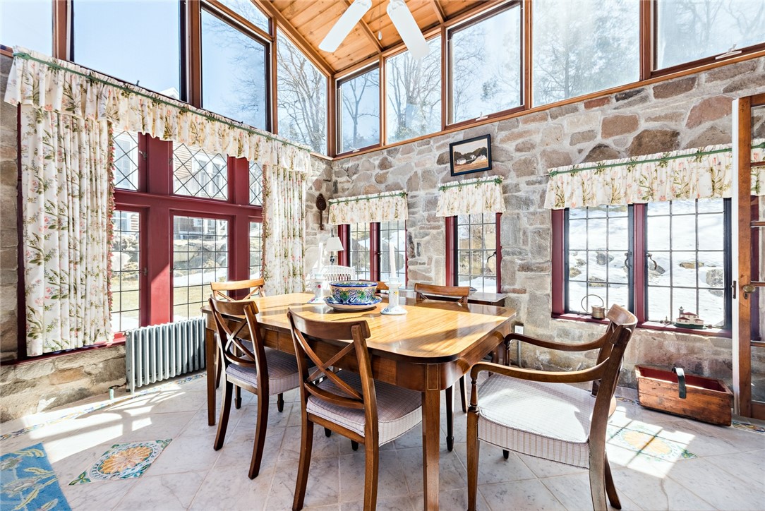 17 East Hills Road Westerly, RI 02891 - Photo 10 of 41