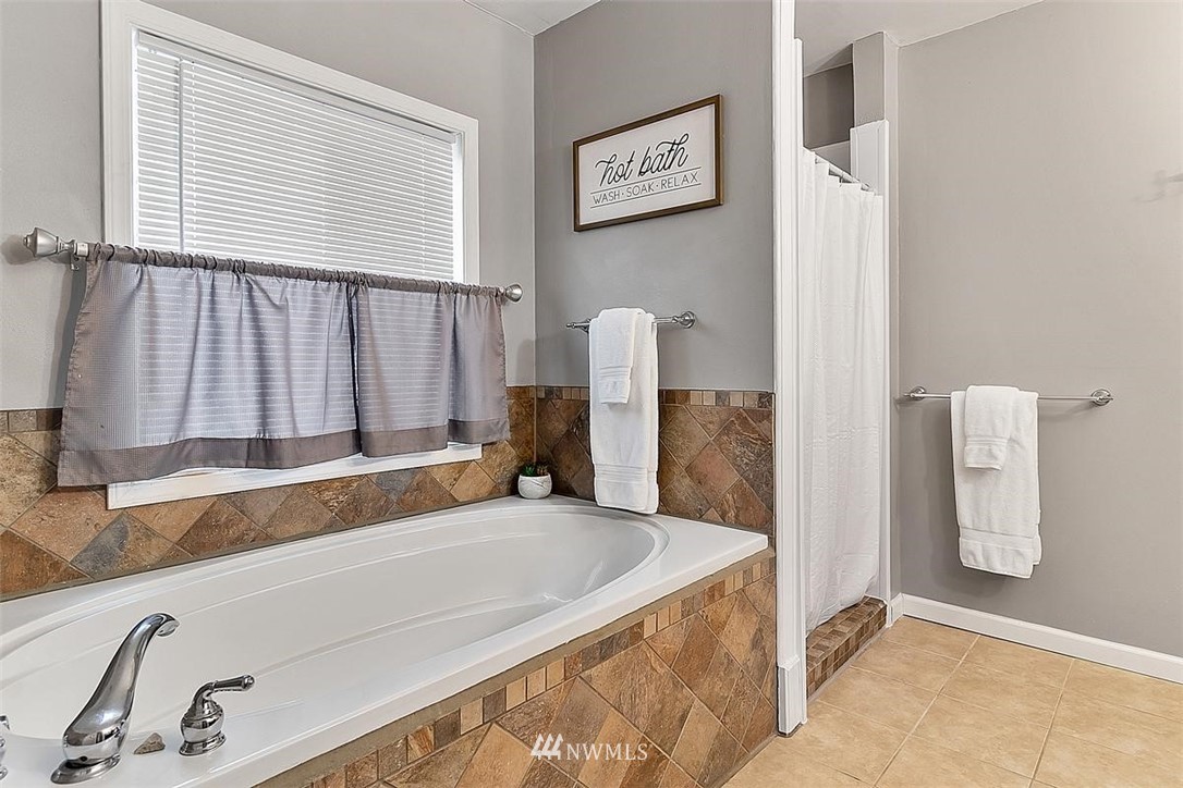 6645 Littlerock Road Southwest Tumwater, WA 98512 - Photo 14 of 40 Gallery Image 14