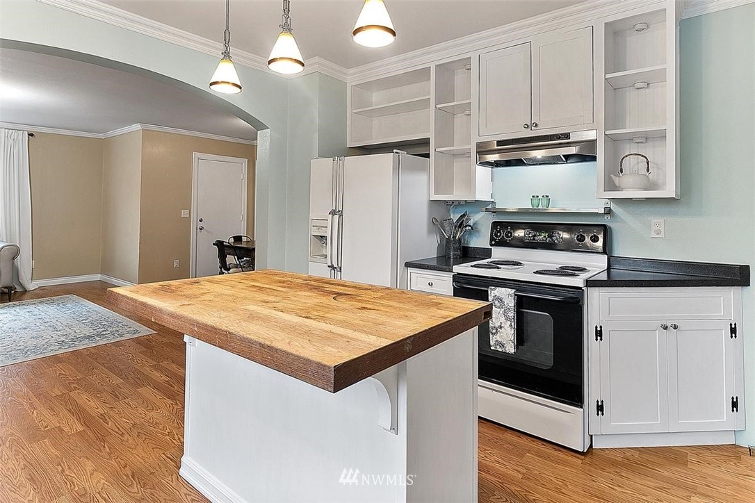 6645 Littlerock Road Southwest Tumwater, WA 98512 - Photo 5 of 40 Gallery Image 5