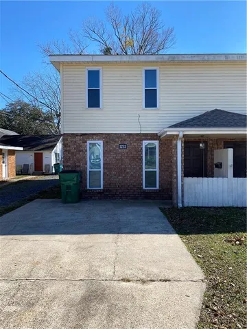 $1,500 | 1233 Central Avenue, Westwego, LA 70094