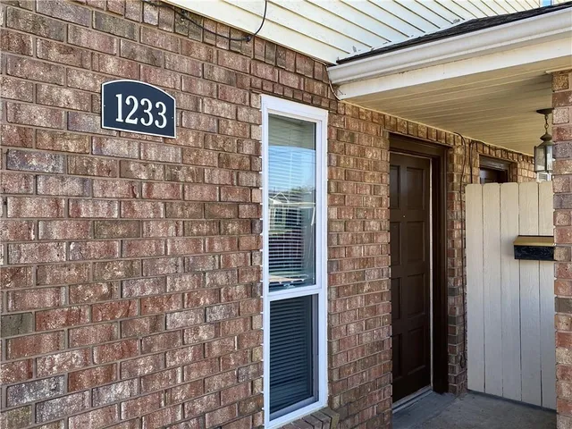 $1,500 | 1233 Central Avenue, Westwego, LA 70094