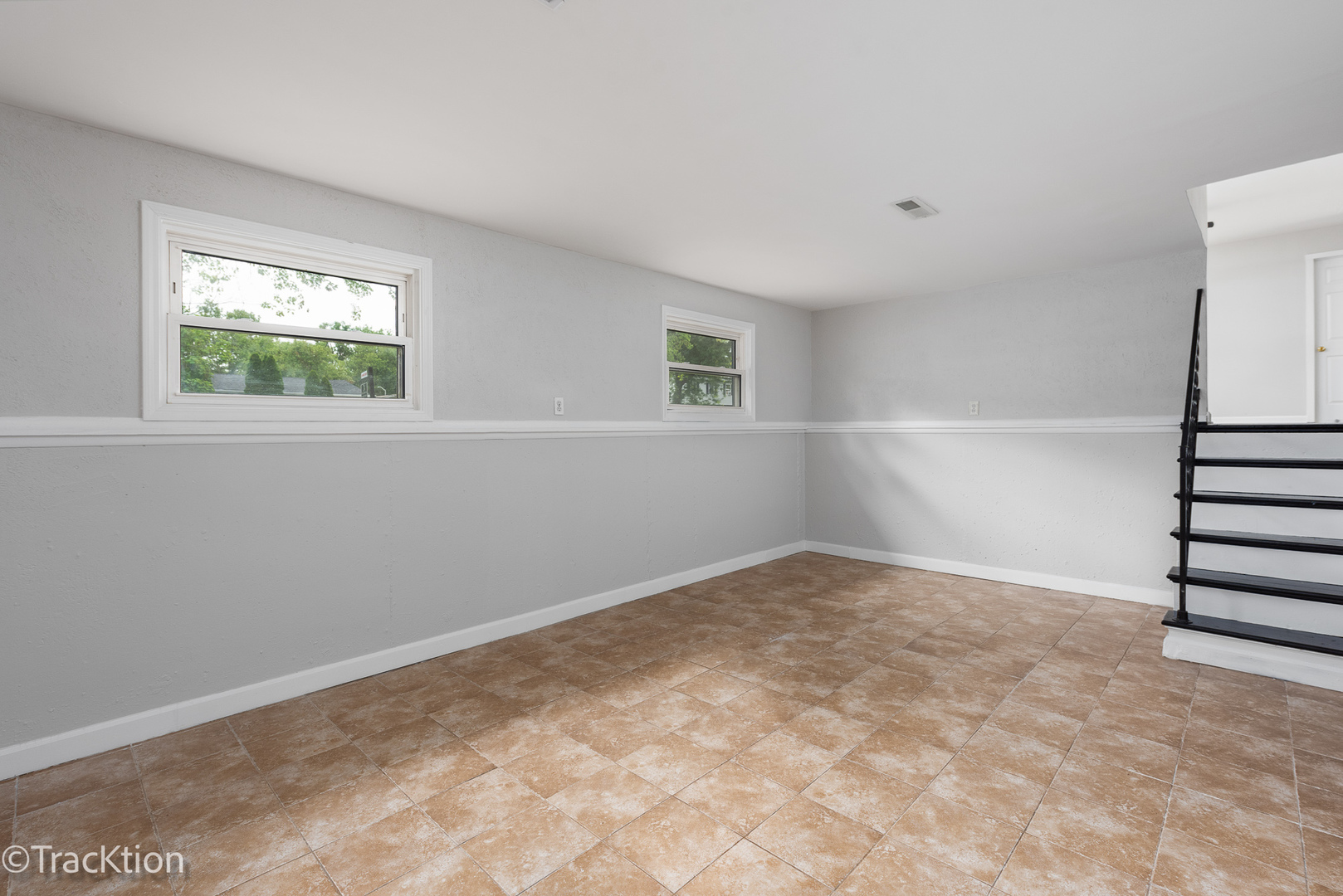 527 Spruce Road Bolingbrook, IL 60440 - Photo 13 of 17 an empty room with windows