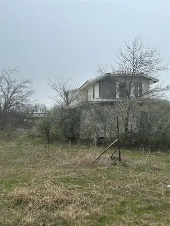 $38,000 | 105 Texas Avenue, Newcastle, TX 76372