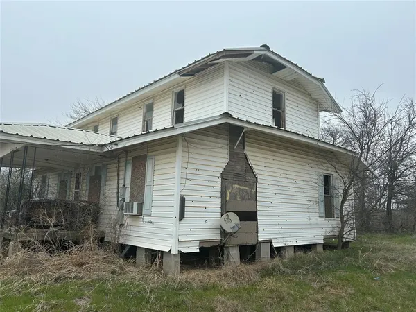 $38,000 | 105 Texas Avenue, Newcastle, TX 76372