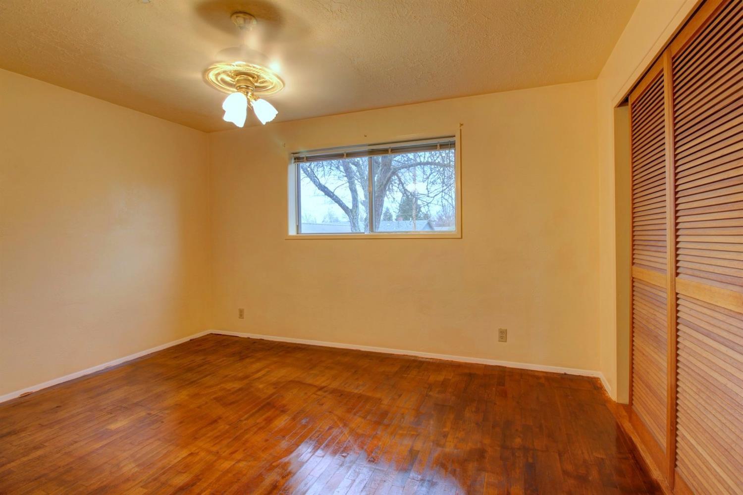 209 Windsor Way Central Point, OR 97502 - Photo 14 of 25 Additional Photo
