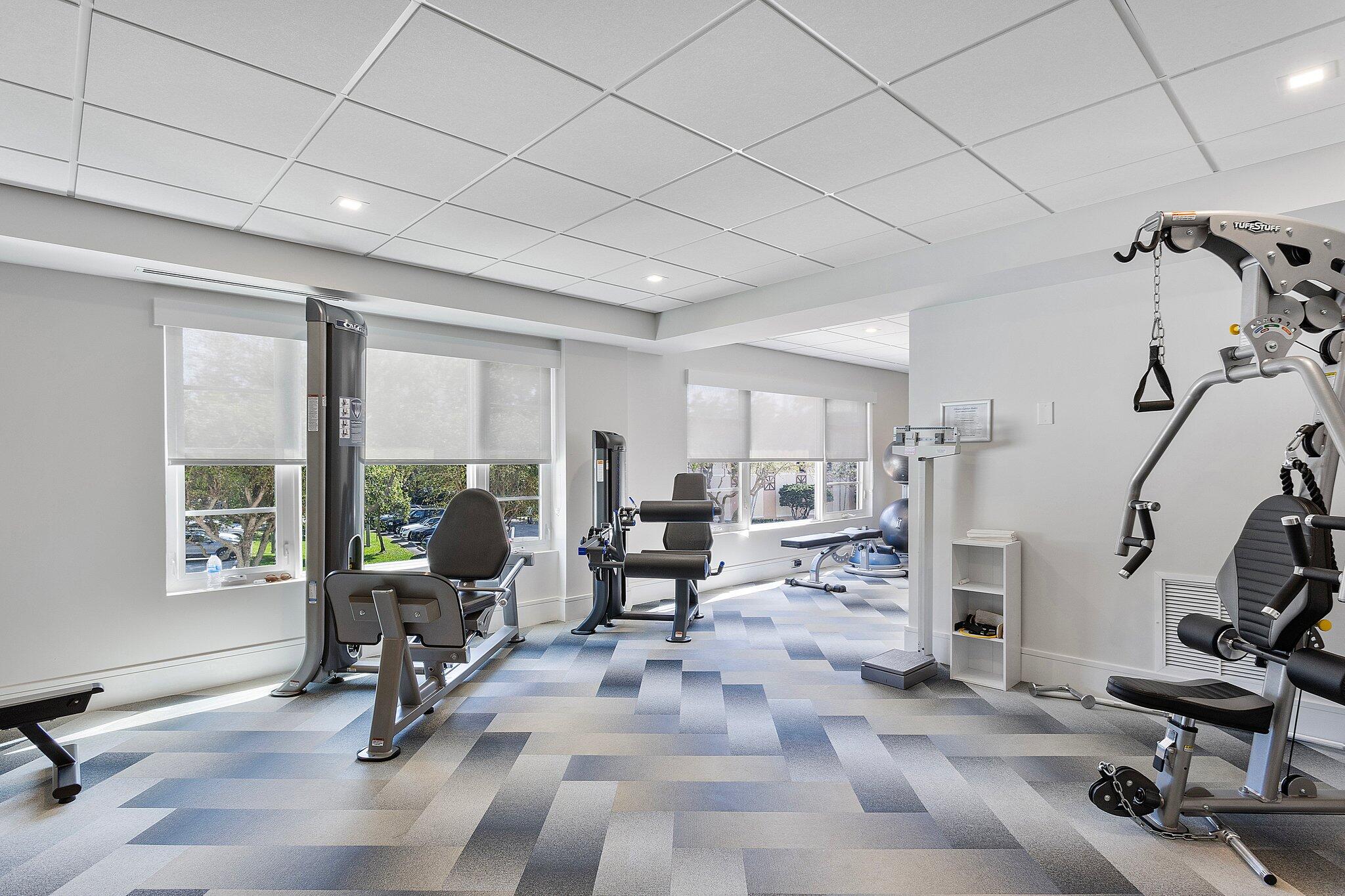 50 E Road, Unit 8D Delray Beach, FL 33483 - Photo 15 of 31 Gym