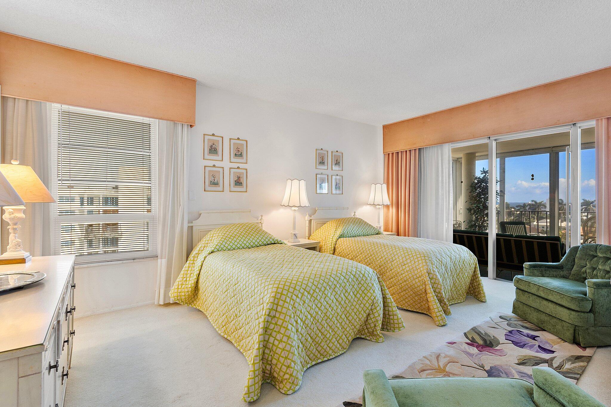 50 E Road, Unit 8D Delray Beach, FL 33483 - Photo 24 of 31 en suite Primary