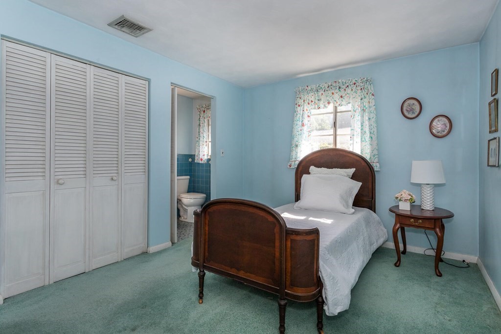 20 Ridgehill Road Canton, MA 02021 - Photo 8 of 16 Gallery Image 8