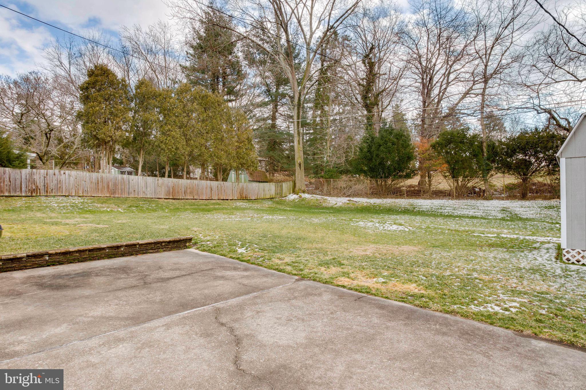 1913 Rollingwood Road Baltimore, MD 21228 - Photo 4 of 33 Spacious fully fenced back yard