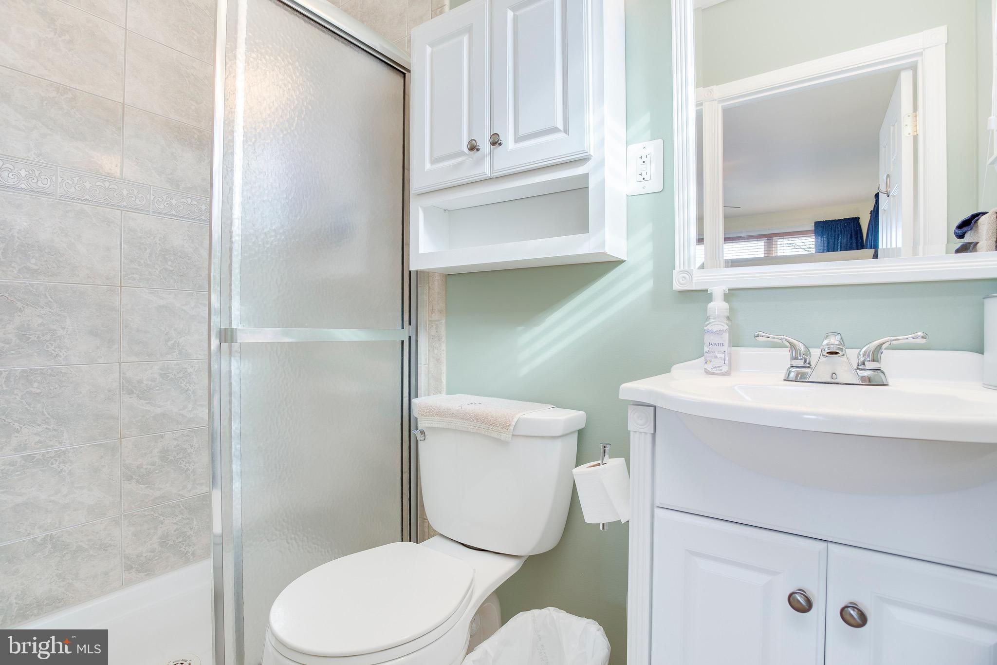 1913 Rollingwood Road Baltimore, MD 21228 - Photo 31 of 33 Amazing updated full bath in MBR