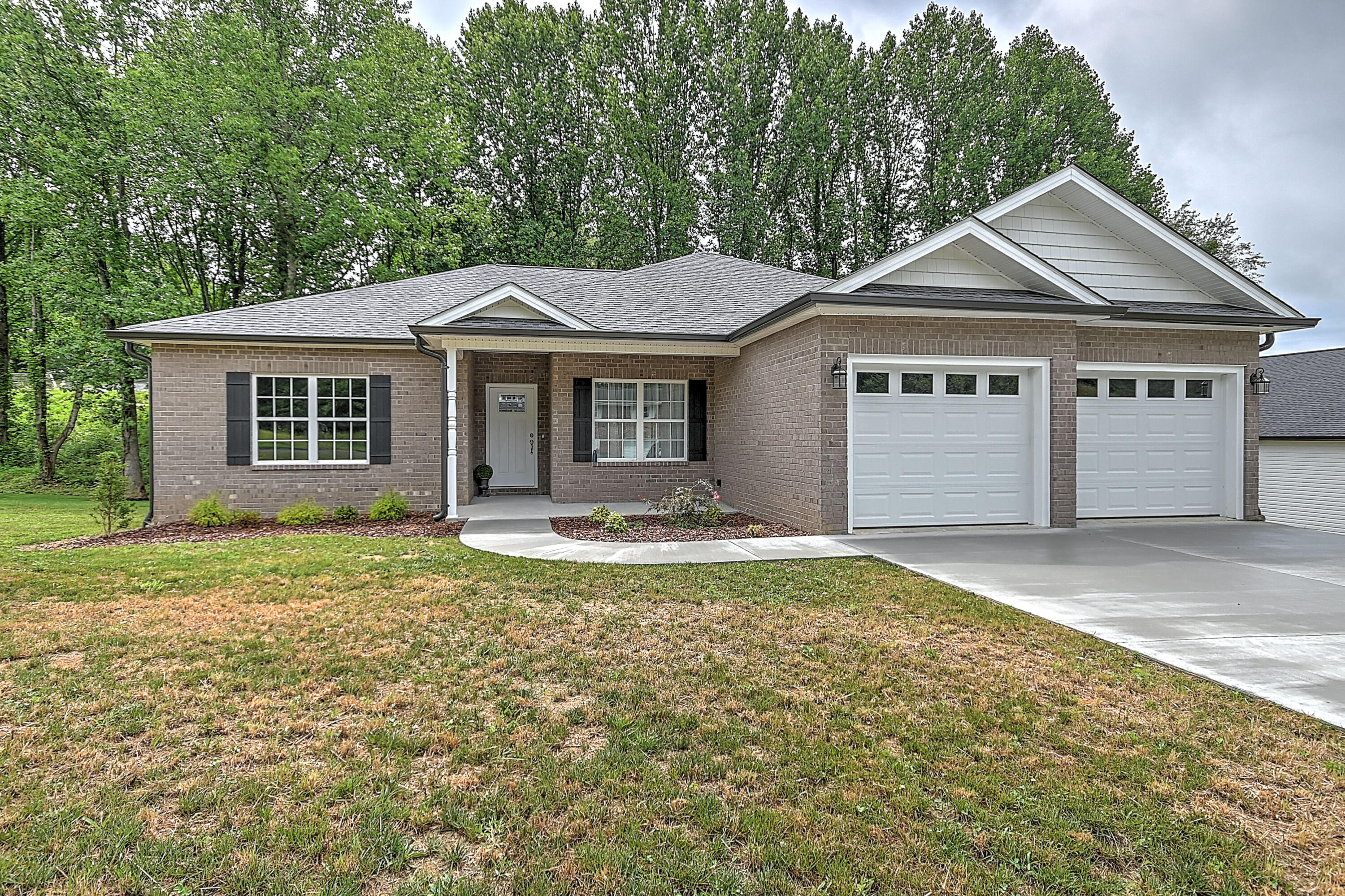 428 Kilkenny Road Kingsport, TN 37664 - Photo 2 of 47 New Kilkenny_-3