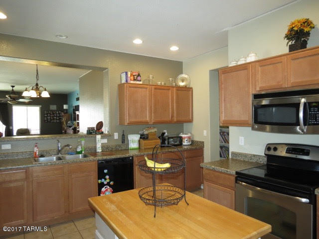 20943 East Frontier Road Red Rock, AZ 85145 - Photo 2 of 23