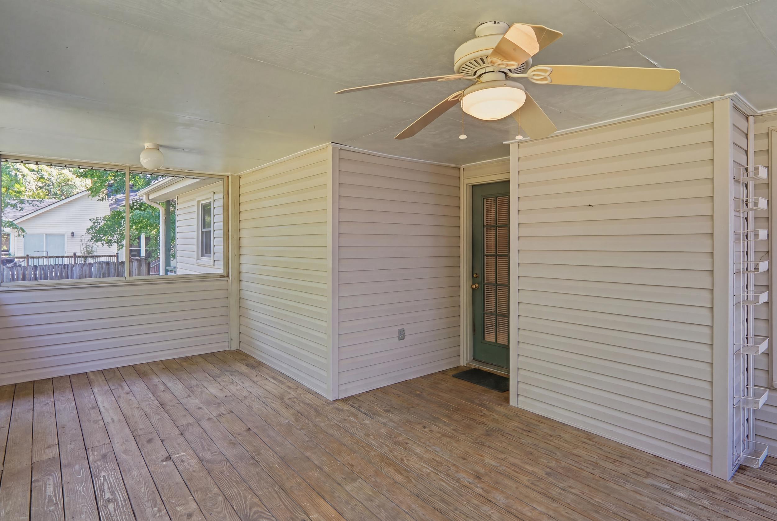 36 Manor Boulevard Hanahan, SC 29410 - Photo 9 of 43 dsc00234_declutter_434a52fb