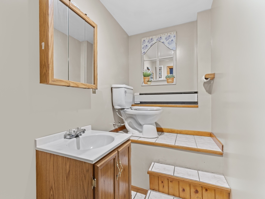 377 Read Street Seekonk, MA 02771 - Photo 20 of 27