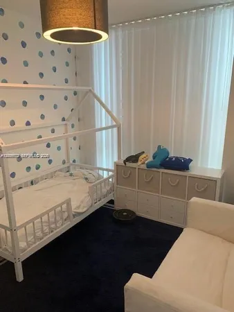 $4,950 | 31 Southeast 5th Street, Unit 3512, Miami, FL 33131