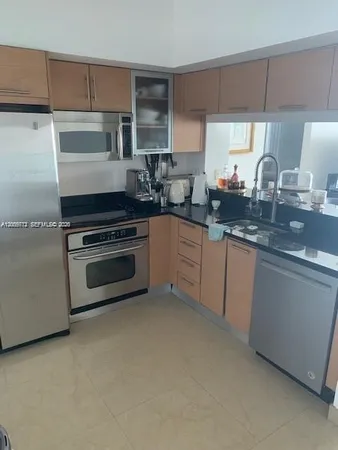 $4,950 | 31 Southeast 5th Street, Unit 3512, Miami, FL 33131