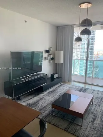 $4,950 | 31 Southeast 5th Street, Unit 3512, Miami, FL 33131