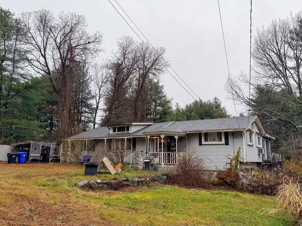 54 Dracut Road Hudson, NH 03051 - Photo 2 of 51
