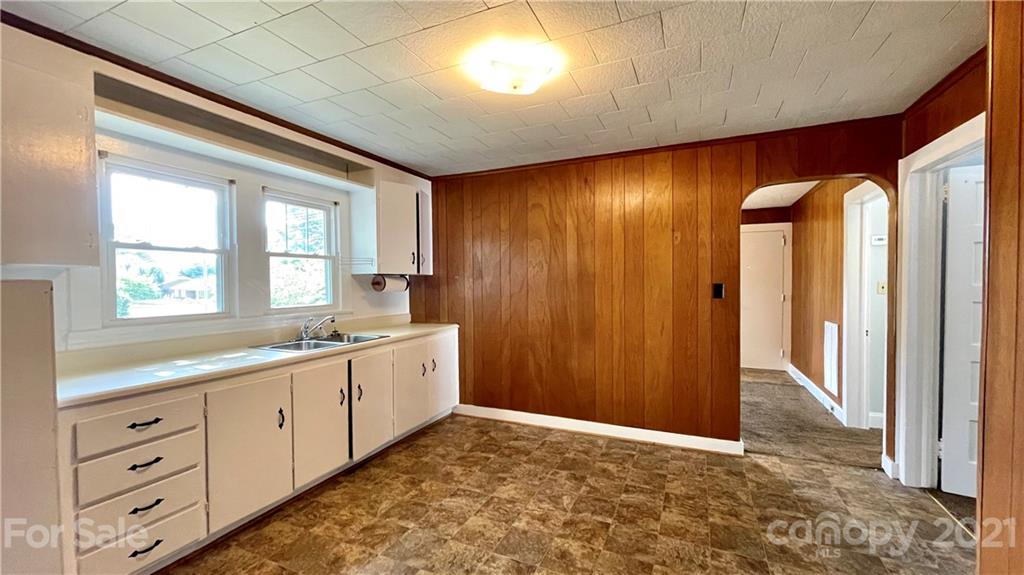 2117 Brantley Road Kannapolis, NC 28083 - Photo 10 of 18 Gallery Image 10