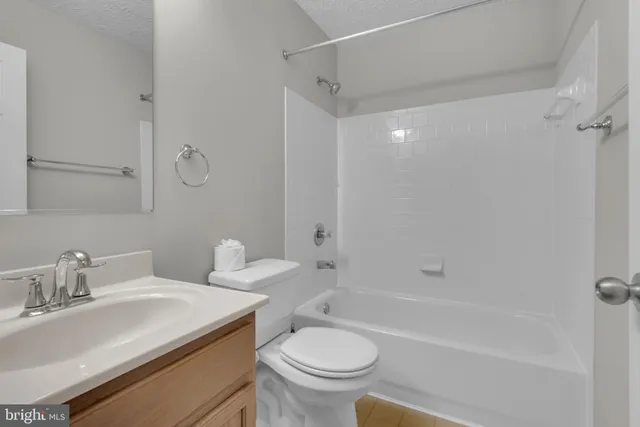 $3,000 | 10 G 10-g-g Ironstone Court, Annapolis, MD 21403