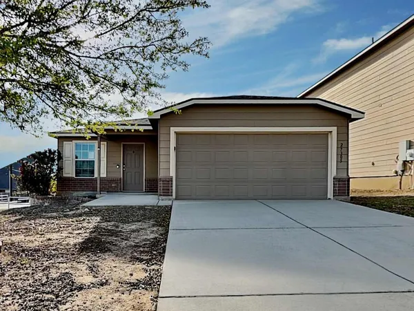 $2,215 | 27305 Paraiso Manor, Boerne, TX 78015