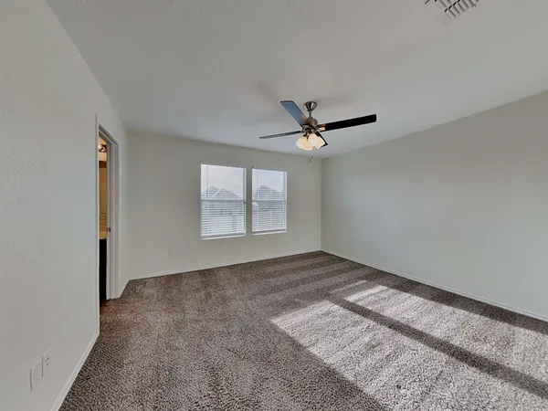 $2,215 | 27305 Paraiso Manor, Boerne, TX 78015