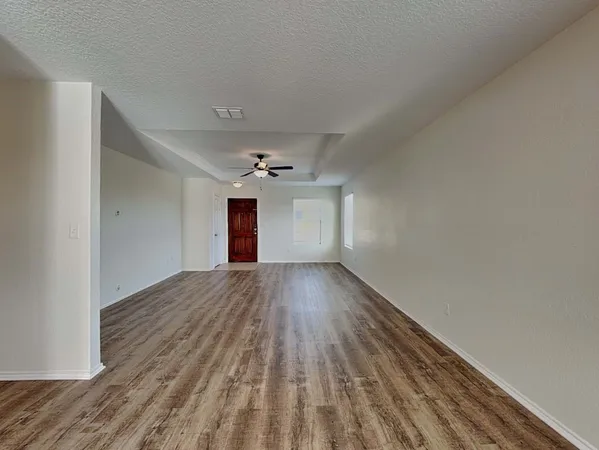 $2,099 | 27305 Paraiso Manor, Boerne, TX 78015