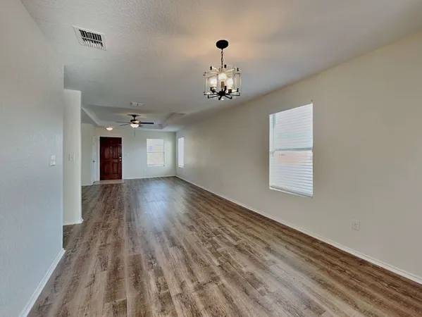 $2,099 | 27305 Paraiso Manor, Boerne, TX 78015