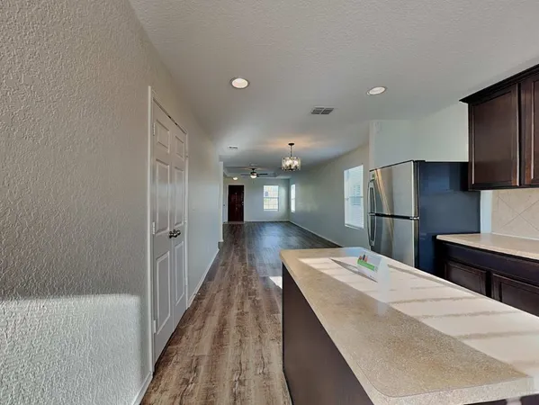 $2,099 | 27305 Paraiso Manor, Boerne, TX 78015