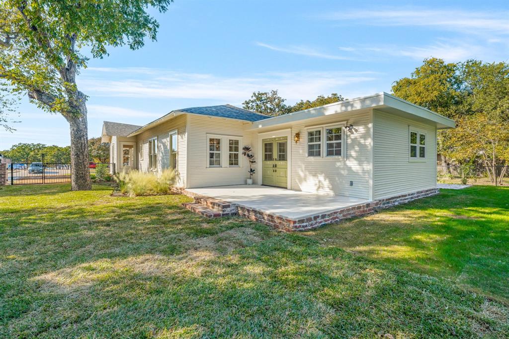 915 Cherry Street Graham, TX 76450 - Photo 35 of 40