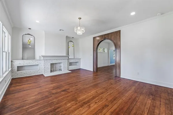 $425,000 | 915 Cherry Street, Graham, TX 76450