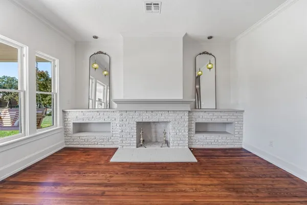 $425,000 | 915 Cherry Street, Graham, TX 76450