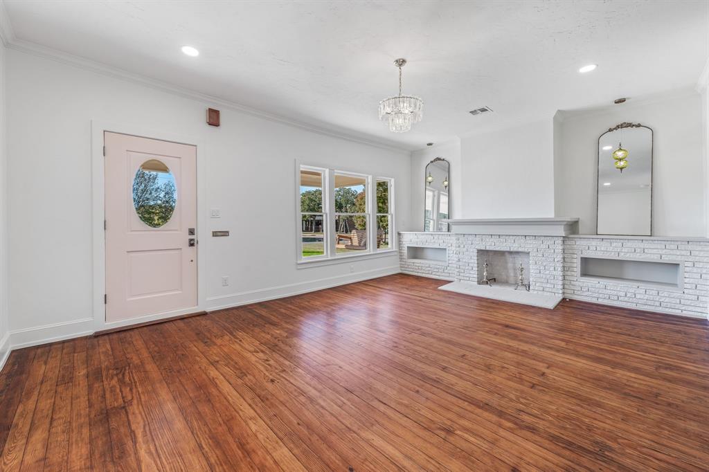 915 Cherry Street Graham, TX 76450 - Photo 10 of 40